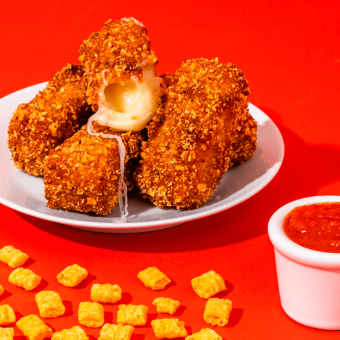 Cap’n Crunch® Mozzarella Sticks